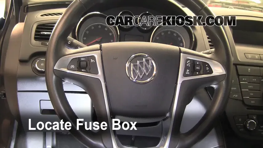 2011 Buick Regal CXL 2.4L 4 Cyl. Fusible (intérieur) Contrôle